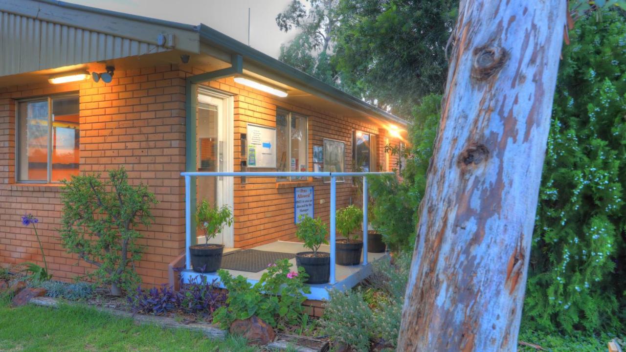 Cobar Caravan Park Exteriör bild