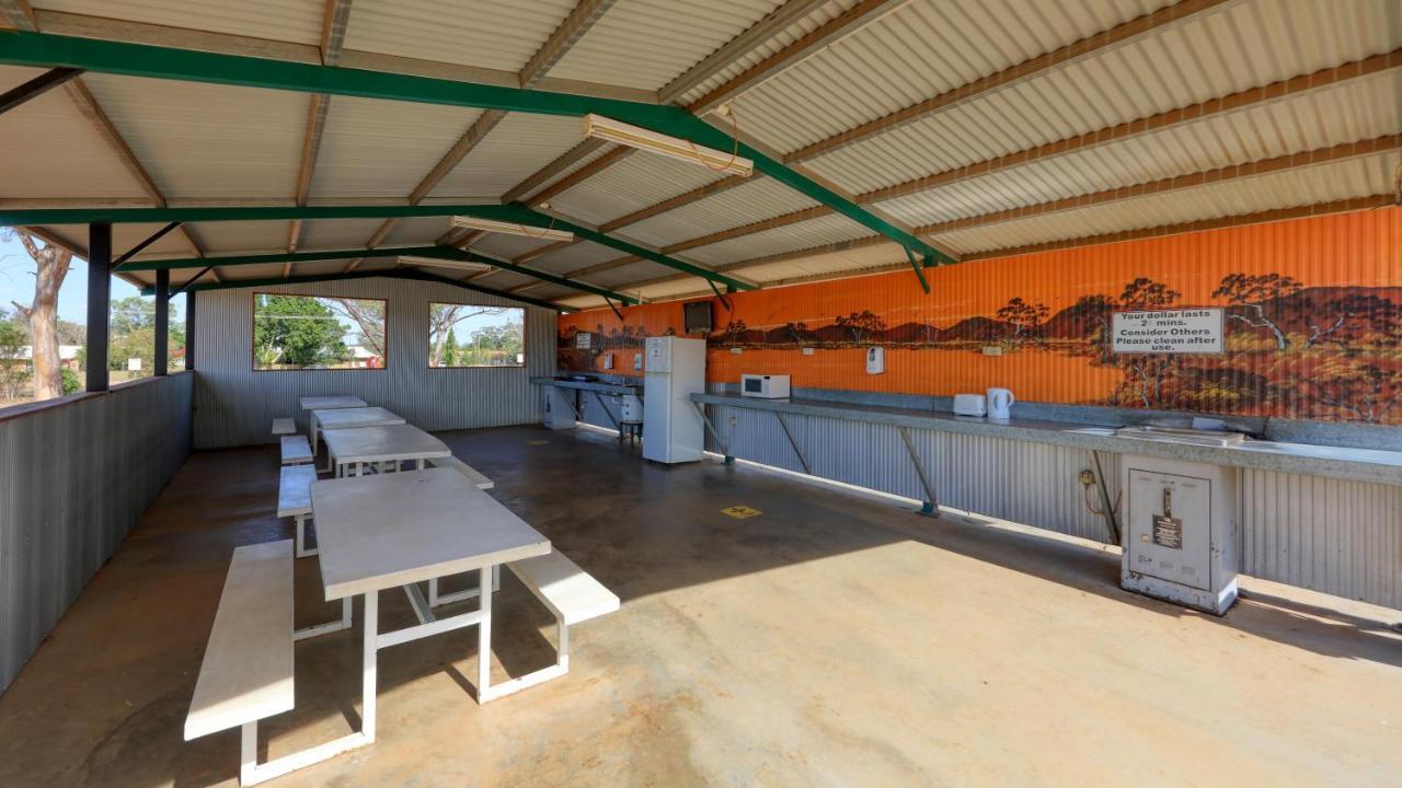 Cobar Caravan Park Exteriör bild