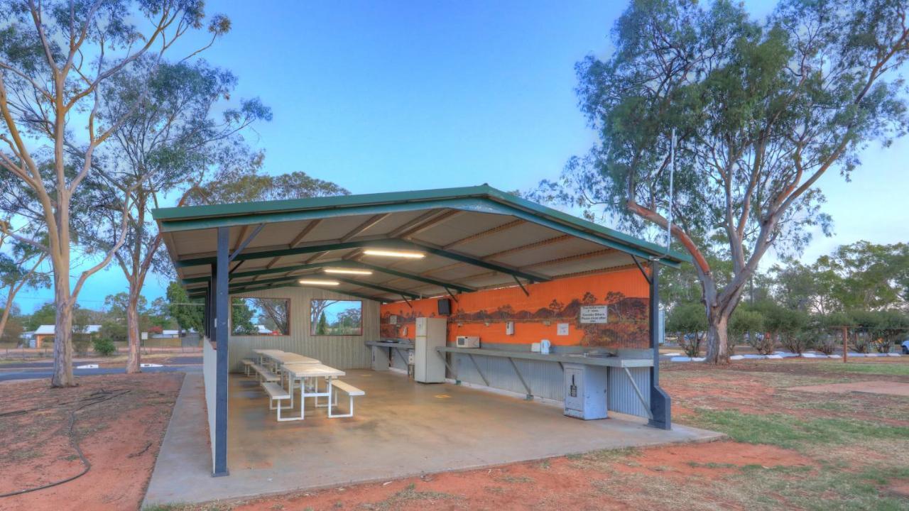 Cobar Caravan Park Exteriör bild