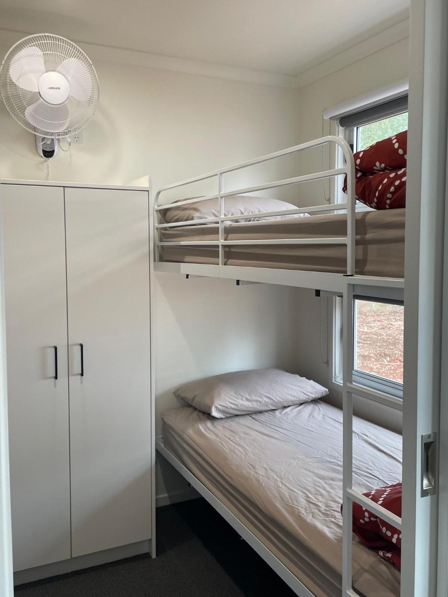 Cobar Caravan Park Exteriör bild